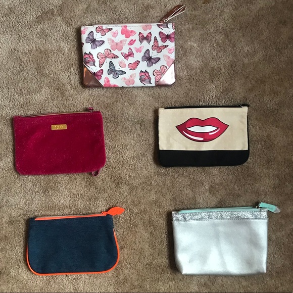 ipsy Handbags - Ipsy Makeup Bags